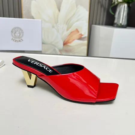 ヴェルサーチ サンダル