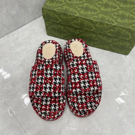 グッチ スリッパ