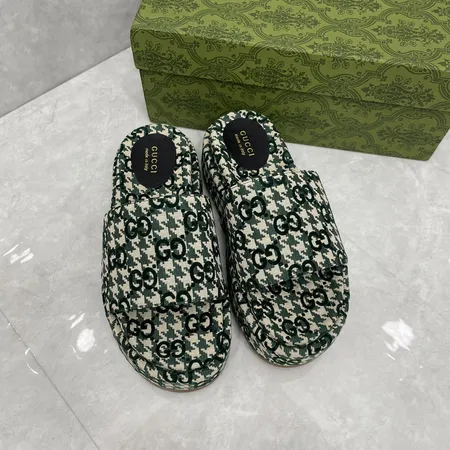 グッチ スリッパ