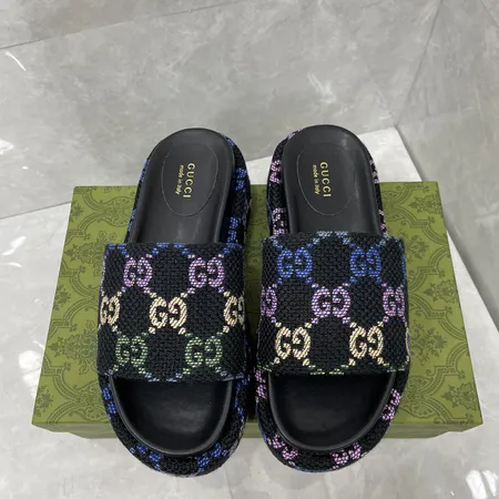 グッチ スリッパ