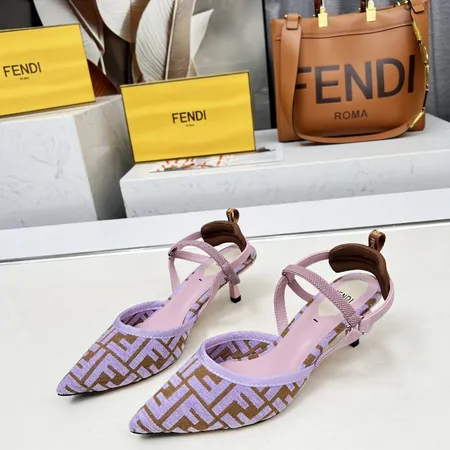 フェンディ サンダル