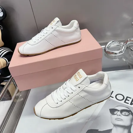 ミュウミュウ スニーカー