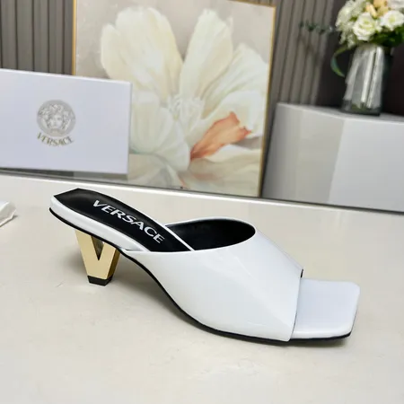 ヴェルサーチ スリッパ