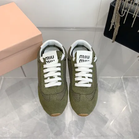 ミュウミュウ カジュアルシューズ