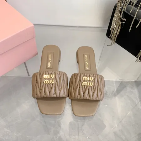 ミュウミュウ スリッパ