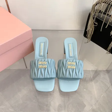 ミュウミュウ スリッパ