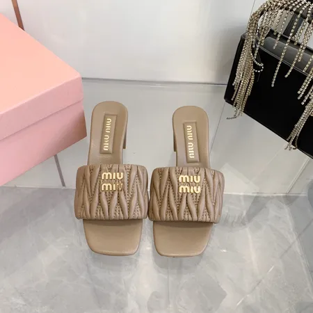 ミュウミュウ スリッパ