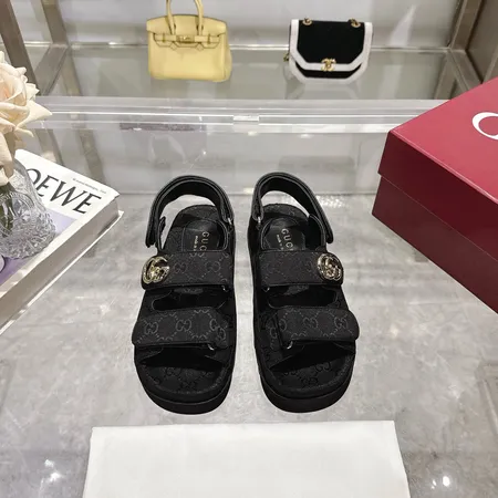 グッチ サンダル
