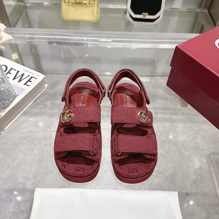 グッチ サンダル