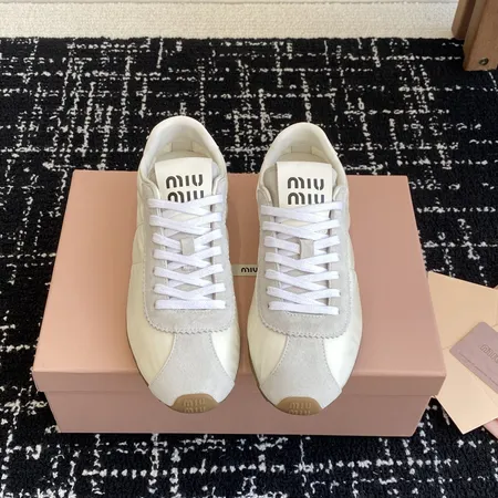 ミュウミュウ スニーカー