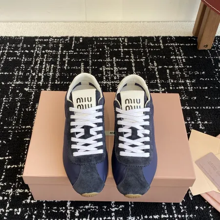 ミュウミュウ スニーカー