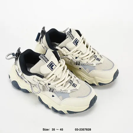 フィラ スニーカー