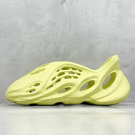 アディダス サンダル