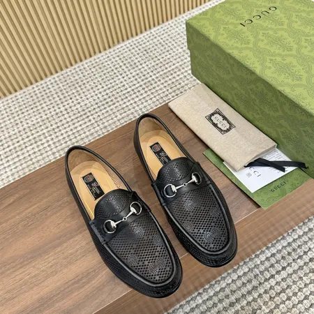 グッチ ビジネスシューズ