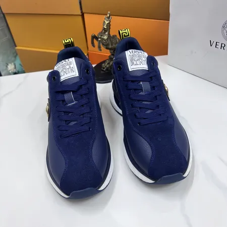 ヴェルサーチ スニーカー