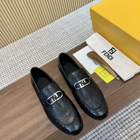 フェンディ ビジネスシューズ