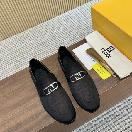 フェンディ ビジネスシューズ