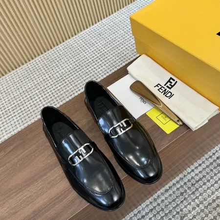 フェンディ ビジネスシューズ