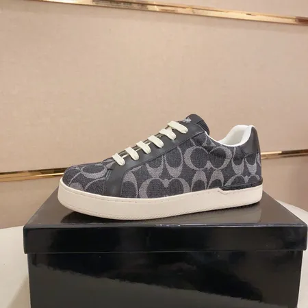 コーチ カジュアルシューズ