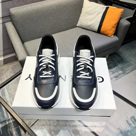 ジバンシィ スニーカー