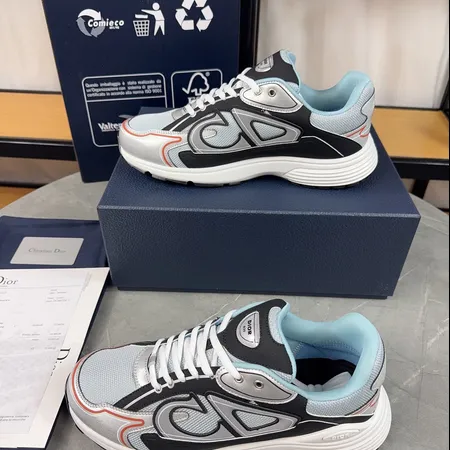 ディオール スニーカー