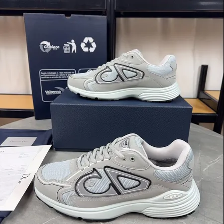 ディオール スニーカー