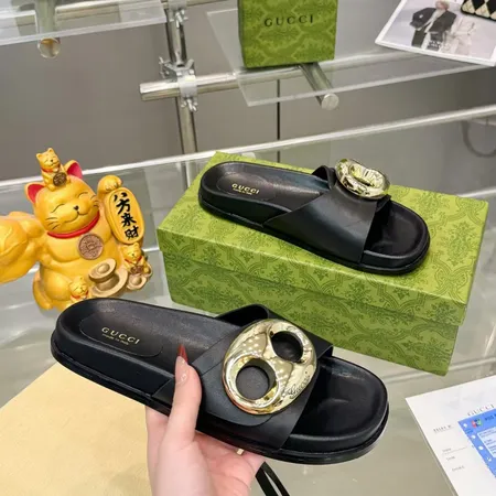 グッチ スリッパ