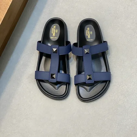 ヴァレンティノ スリッパ