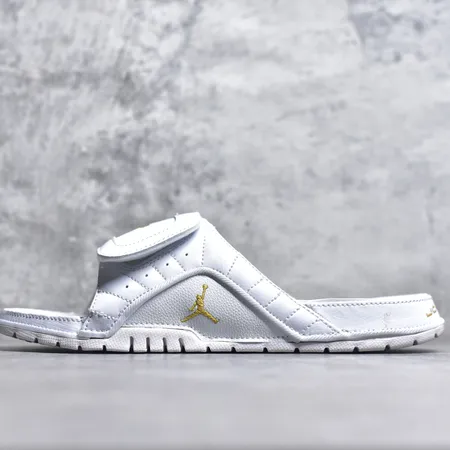 エアジョーダン スリッパ