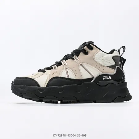 フィラ スニーカー