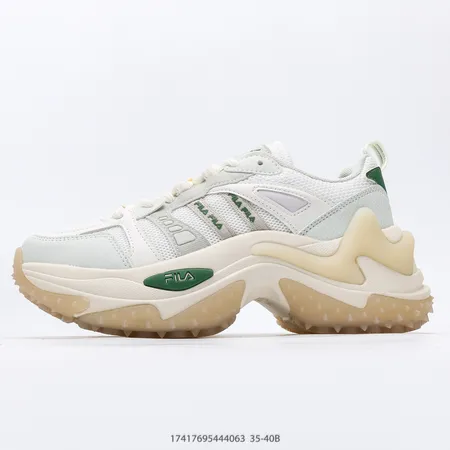 フィラ スニーカー