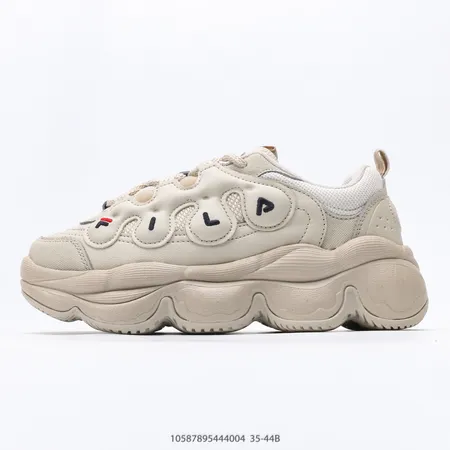 フィラ スニーカー