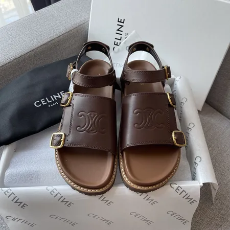 セリーヌ サンダル