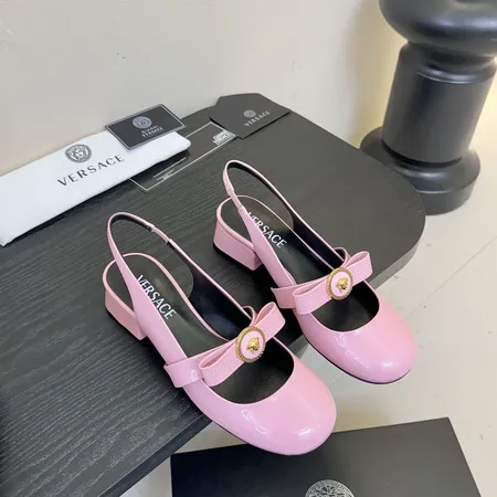 ヴェルサーチ サンダル