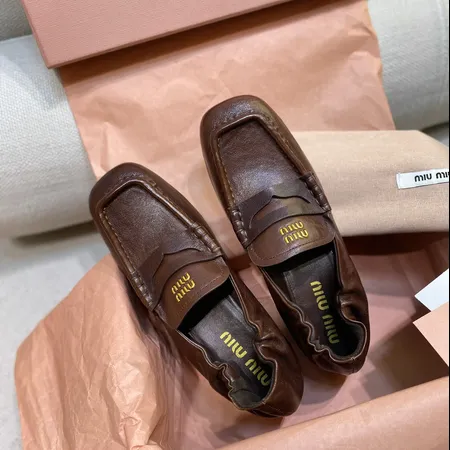 ミュウミュウ ビジネスシューズ