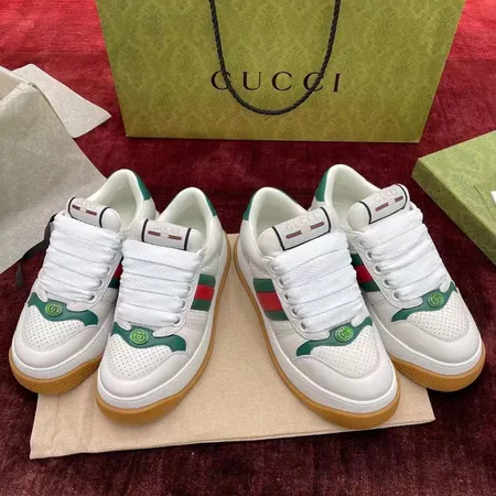 グッチ カジュアルシューズ