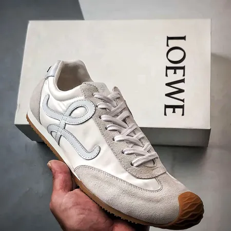 ロエベ スニーカー