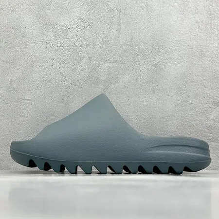 アディダス スリッパ