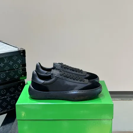 ボッテガ ヴェネタ カジュアルシューズ