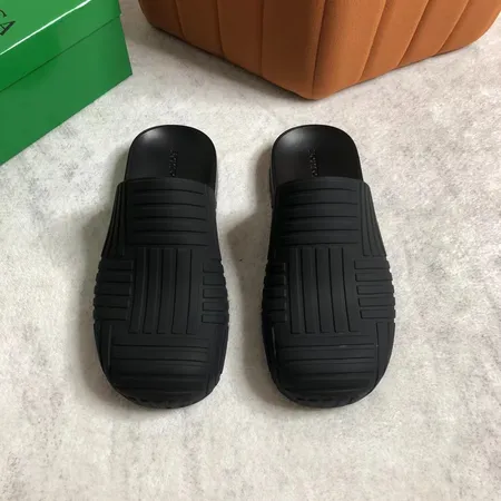 ボッテガ ヴェネタ スリッパ