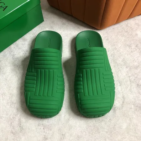 ボッテガ ヴェネタ スリッパ