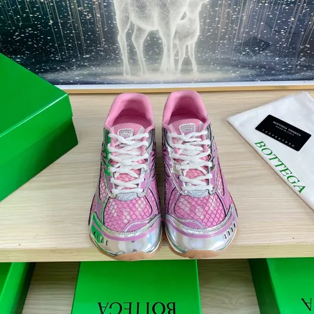 ボッテガ ヴェネタ カジュアルシューズ