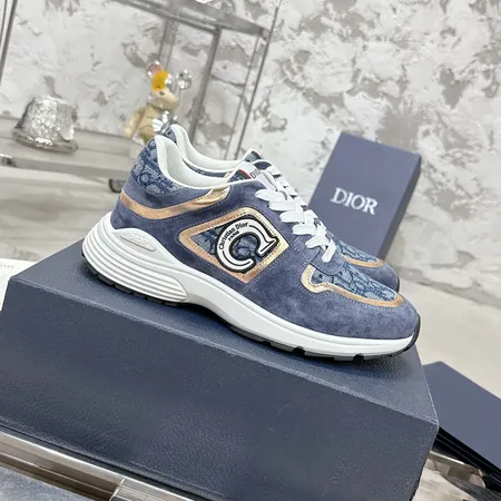 ディオール スニーカー