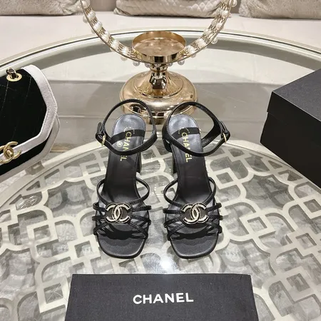 シャネル サンダル