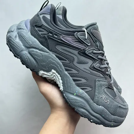 フィラ スニーカー