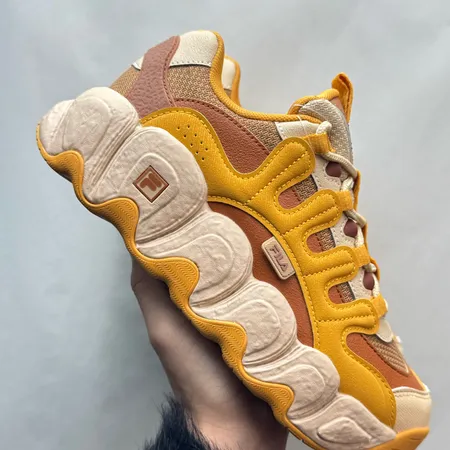 フィラ スニーカー