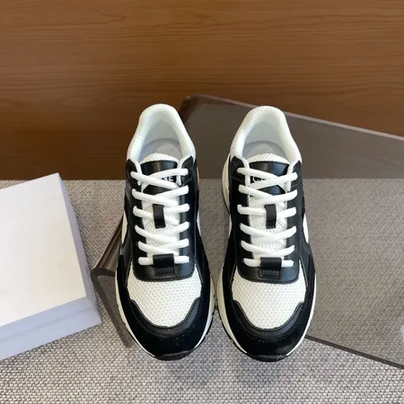 セリーヌ スニーカー