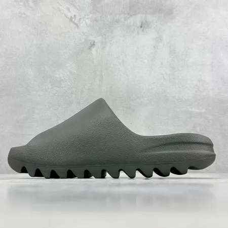 アディダス スリッパ