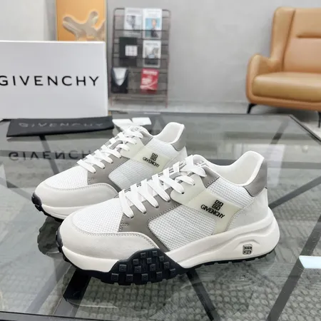 ジバンシィ カジュアルシューズ