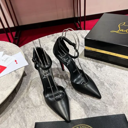 クリスチャン・ルブタン サンダル